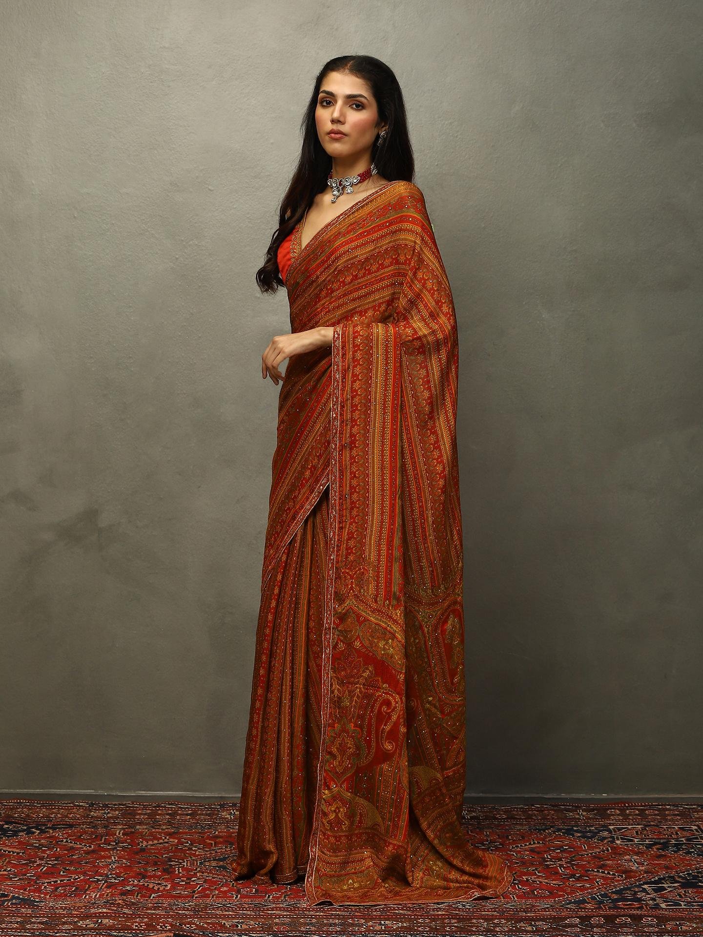 Red & Beige Vasu Saree - Image 5